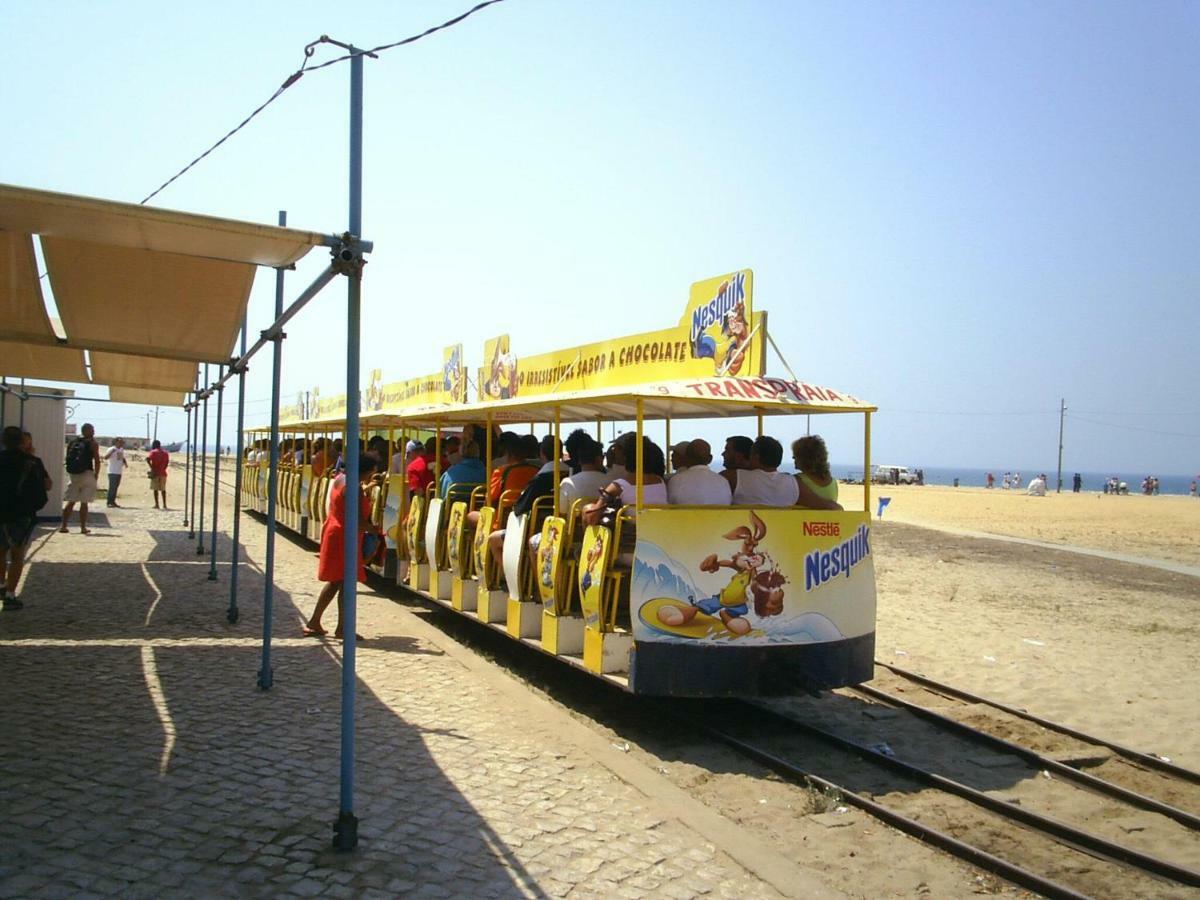 Lisbon Beach Apartments 3 コスタ・ダ・カパリカ エクステリア 写真